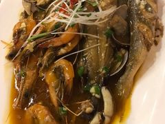 渔娘炖杂鱼-渔娘渔家丹东海鲜(东直门店)