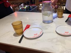 -渝是乎酸菜鱼·川渝小炒(新世界百货望京店)
