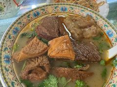 -金杨拉面王小吃面馆·牛三宝面·红烧牛肉粉