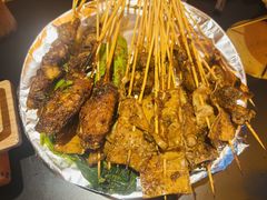 -何师烧烤Pro ·江湖川菜·小龙虾·精酿啤酒(太古里旗舰店)