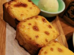 面包诱惑-弄堂里(西溪龙湖天街店)
