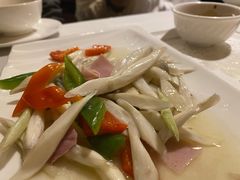 -一栋洋楼云南菜馆