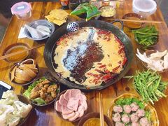 -利姐牧牛匠老火锅(兰花店)