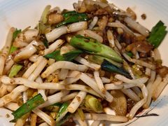 -魏铭鱼头捞饭(晋阳路店)