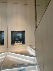-PE SALON
