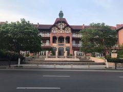 -青岛海尔洲际酒店