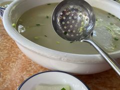 -黄记四更烤乳猪店