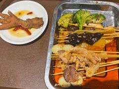 冷锅串串荤-小街天府