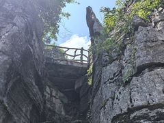 -梭布垭石林景区