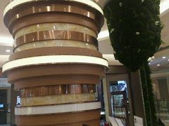 -王府井百货熙地港店