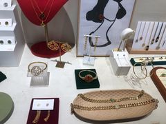 -LADY FAFA(巨鹿路陕西南路路口店)
