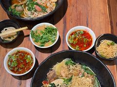 -万记麻辣烫国展总店