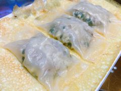 -东来菜馆•手抓海鲜家常菜•海鲜锅贴(鸽子窝店)