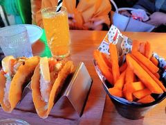 -Famous肥猫墨西哥音乐餐吧(五棵松华熙LIVE店)
