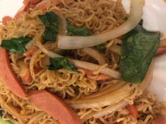 炒方便面-街角等你.大连海鲜烧烤(西安路店)