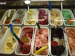 意大利手打冰淇淋-柠檬车露(卖草地店)