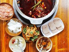 红锅-盖帮鳝鱼串串(东郊记忆店)