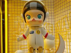 -泡泡玛特POPMART(上海环球港店)