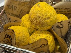 -BHC炸鸡(明洞总店)