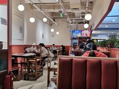 大堂-鸡遇虾煲干锅火锅(小寨金莎店)