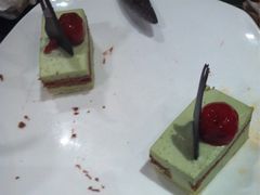 -荣誉国际酒店-云顶旋转餐厅