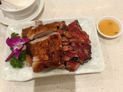 -香港新发烧腊茶餐厅(水围店)
