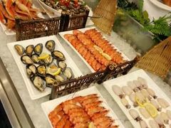 -东方豪景花园酒店·怡景旋转餐厅