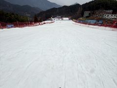 -大别山南武当滑雪场