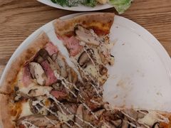 -城市大道红炉披萨烘焙坊