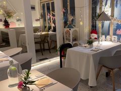 -春树下·树屋花房西餐厅(罍街AS1980店)