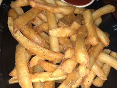 -MARU玛露音乐餐厅(大学路店)