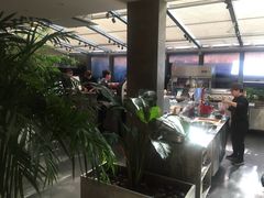 -HIGH FIVE哈福手工汉堡(桂林路店)