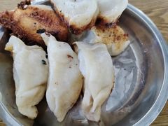 -黄阿姨锅贴大王(万航渡路店)