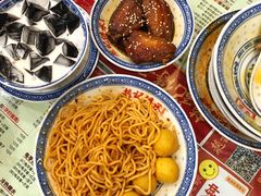 -赵记传承特色牛奶甜品(泉城广场店)