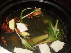 养生虫草花菌王锅底-三不牛腩(宾虹路店)