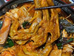 -威记烧嘢·南宁烧烤·超级生牛(绿地店)