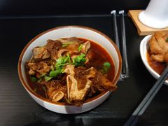 香辣牛骨-贡梅老面馆·蟹粉面·无锡特色小吃(南长街主推店)