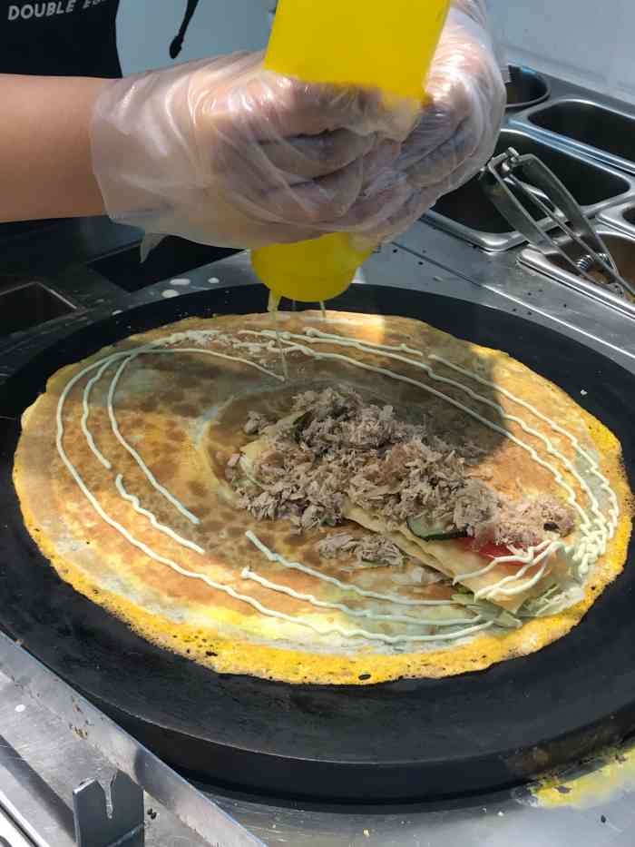 2颗鸡蛋煎饼(岗顶尚品天河店)-"路过刚好看到,肚子也饿了,第一次来