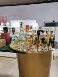 -SCENT BOUTIQUE