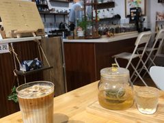 -C.Y Cafe