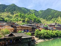 -西江千户苗寨-百年吊脚楼