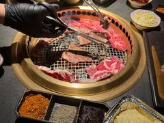 -铭牛烧肉·和牛海鲜自助(高新月牙湖店)