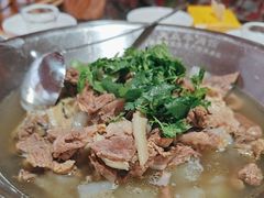 -大众跷脚牛肉馆·非遗传承单位(峨眉山店)