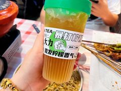 暴打柠檬茶-七个烧烤·武汉大排档(翻身店)