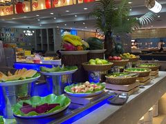 -锤头鲨毛肚海鲜烤肉自助餐厅(国购广场店)