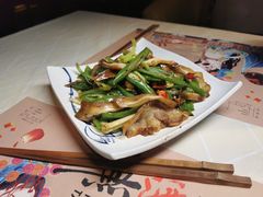 爆炒卤猪耳-胡桃里音乐酒馆(罗湖HALO广场店)