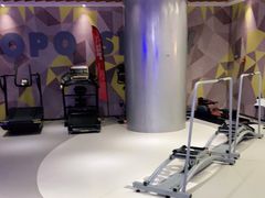 -Hopo Snow 城市滑雪空间(来福士广场购物中心店)