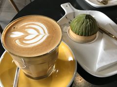 -UNI UNI(环亚凯瑟琳店)