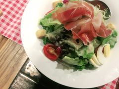 帕拉娜啤酒花园沙拉-Paulaner·德国帕拉娜自酿啤酒餐厅(海上世界店)