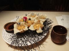 -桂满陇·蟹黄小笼汤包(中山公园店)